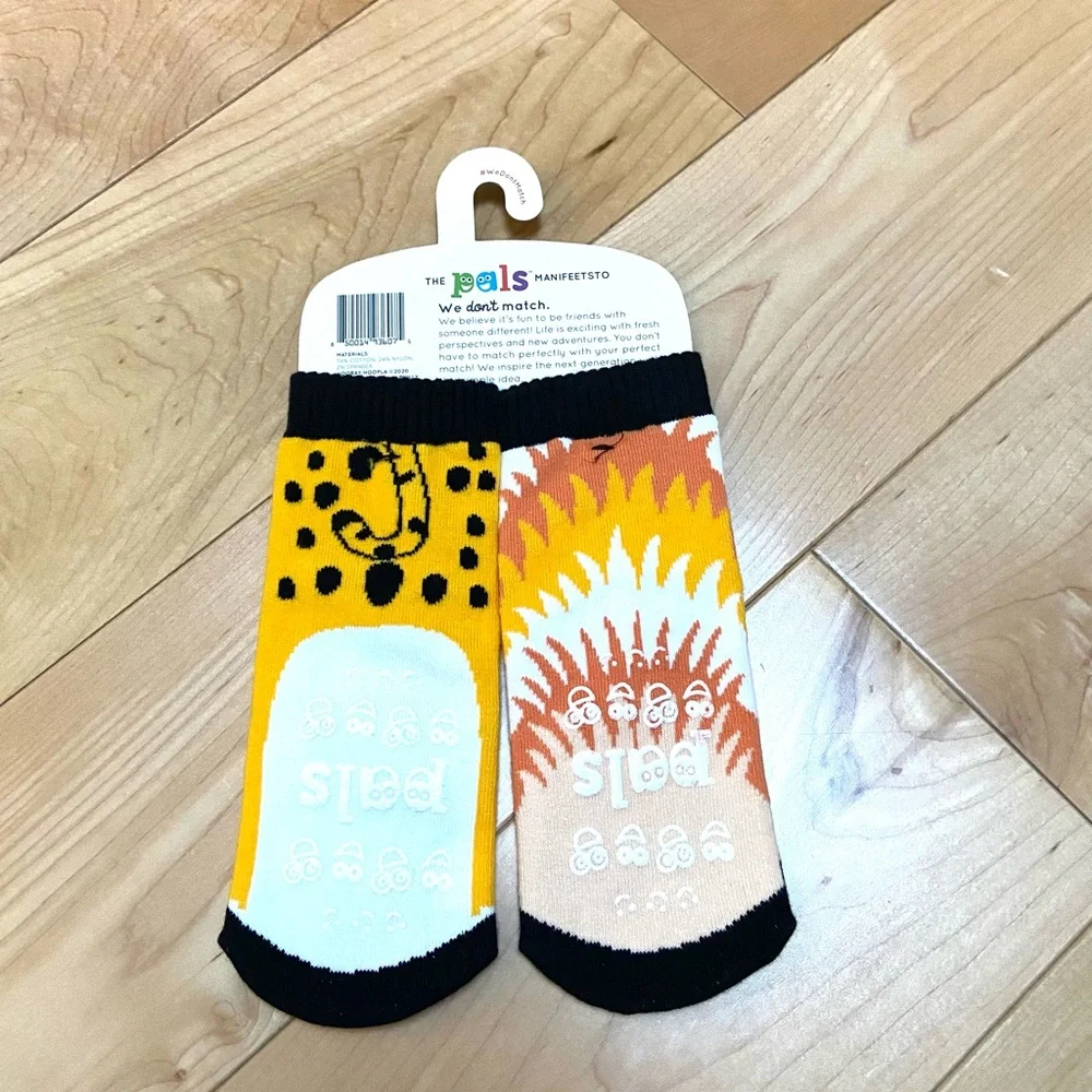 Pals Colorful Animals toddlers foot friend Socks - sloth and cheetah - nonskids